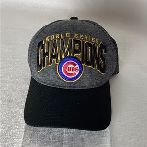 Chicago Cubs New Era 2016 World Series ball cap
